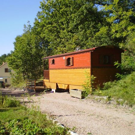 Bed and Breakfast Les Roziers - Roulotte Bagnac Esterno foto
