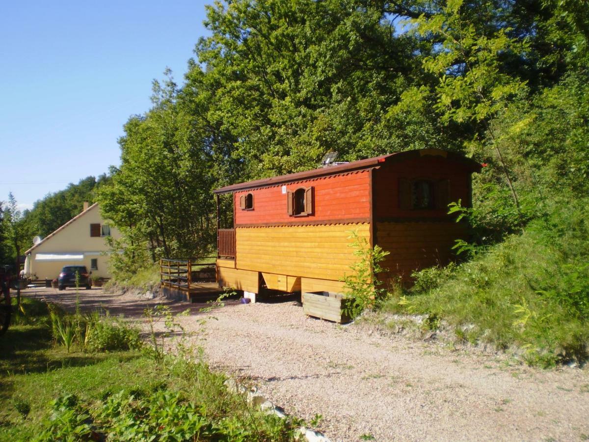 Bed and Breakfast Les Roziers - Roulotte Bagnac Esterno foto